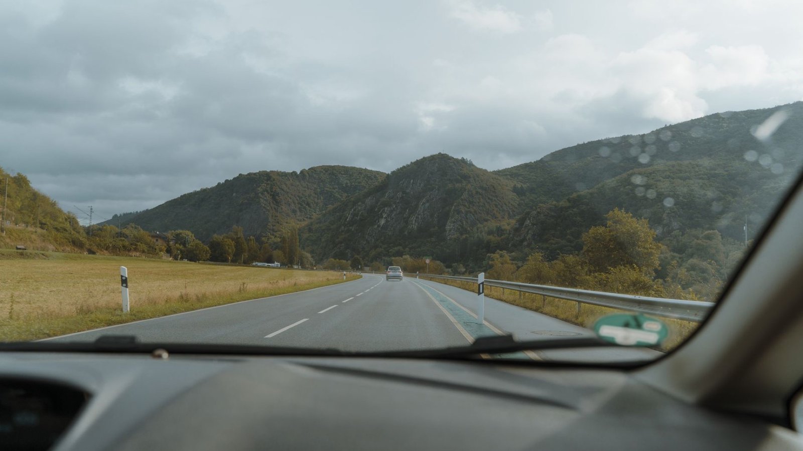 Car Hire: The Headline Rate and the Final Bill (2026)
