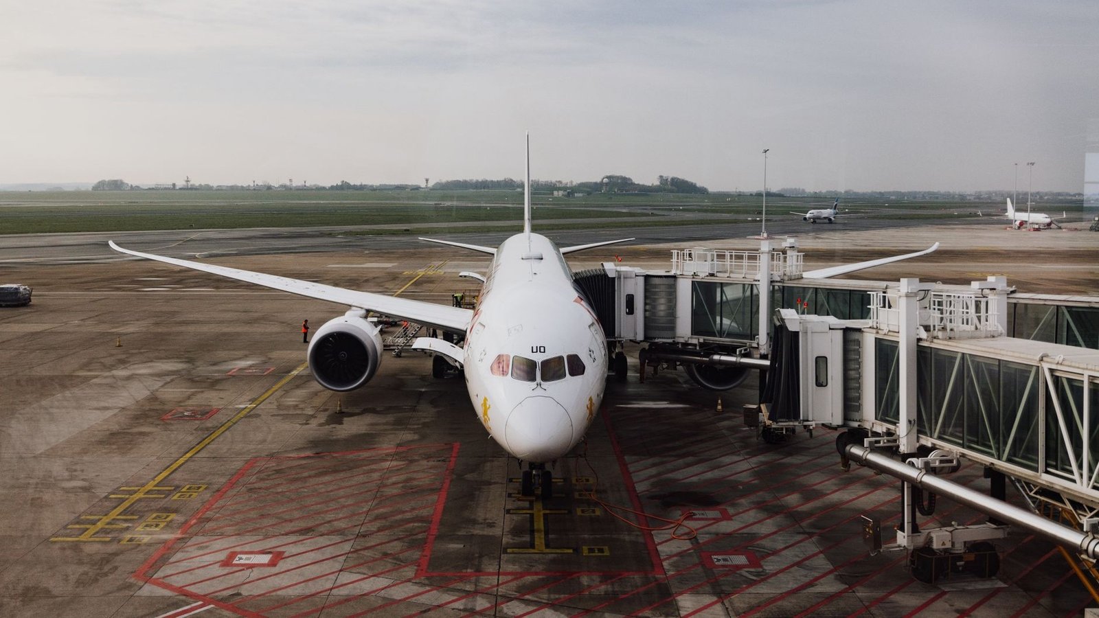 Booked Through an Agent: Who Owes You When the Flight Is Cancelled (2026)