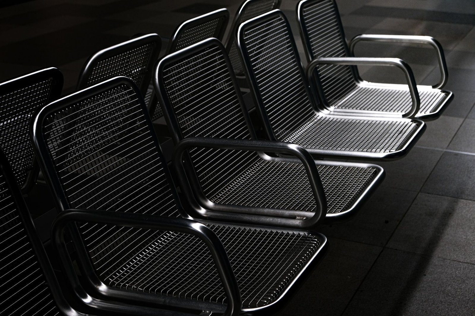 Stranded Overnight: What the Airline Must Pay For (2026)
